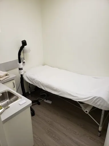 NuHair Medical Hair Transplant Centre clinic in Vancouver, Canada