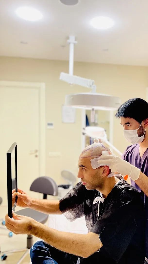 Max Hair Center clinic
